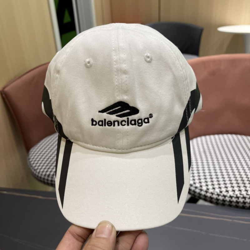 BALENCIAGA